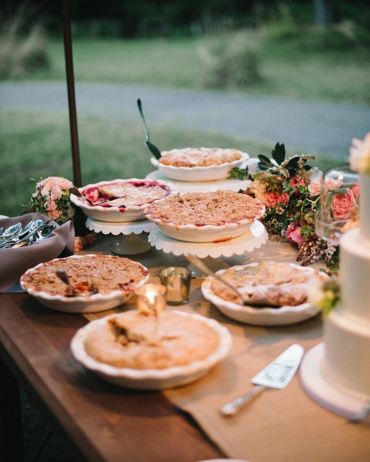 Tired of pie yet? Yeah, neither are we. #mykentuckybride

Photo by @delbarrmoradi via Pinterest