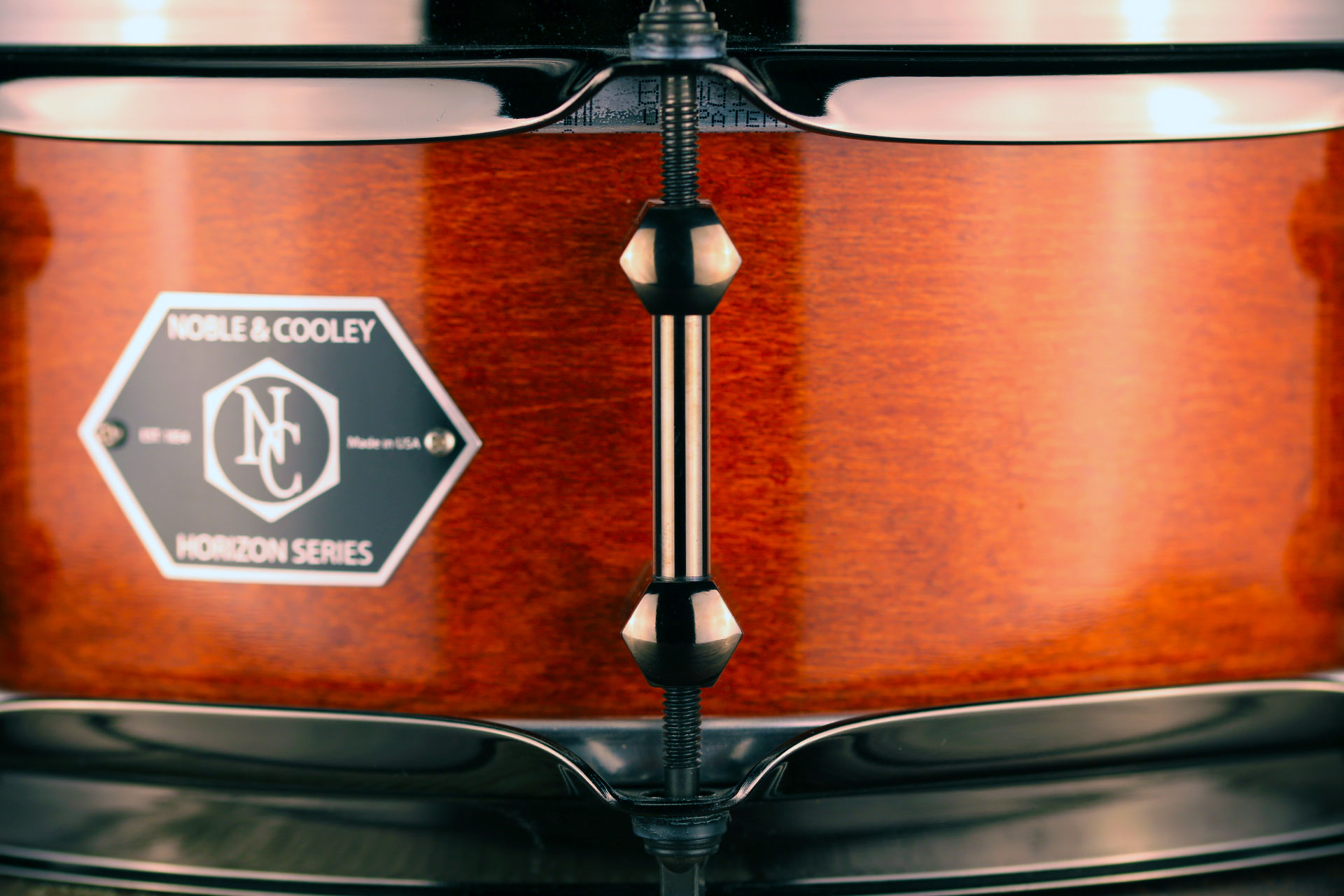 NOBLE-&-COOLEY-HORIZON-14X4.75-SNARE-DRUM-HONEY-MAPLE-DRUMAZON_07.jpg