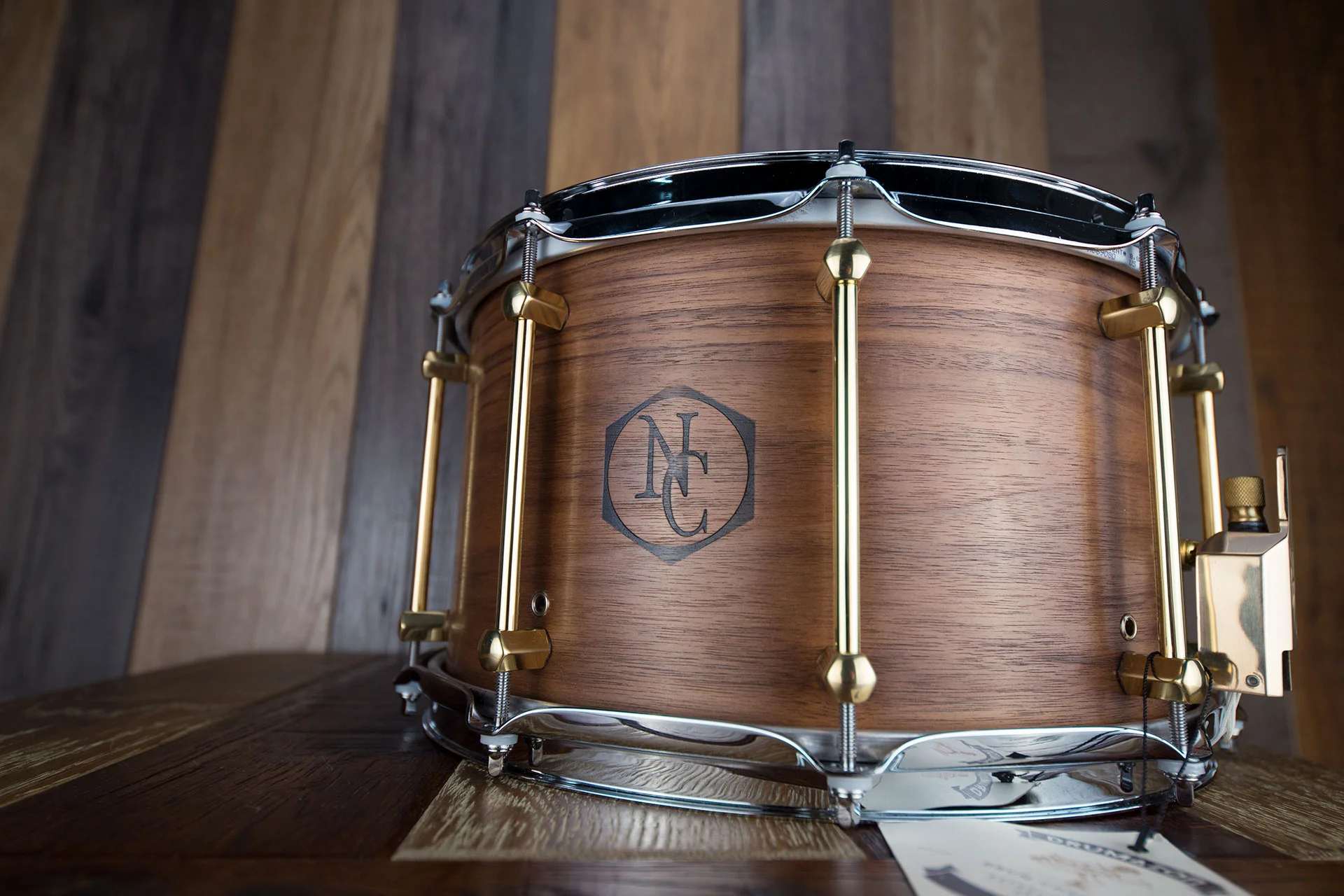 NOBLE-&-COOLEY-14X8-WALNUT-PLY-NATURAL-OIL-DRUMAZON_07.jpg