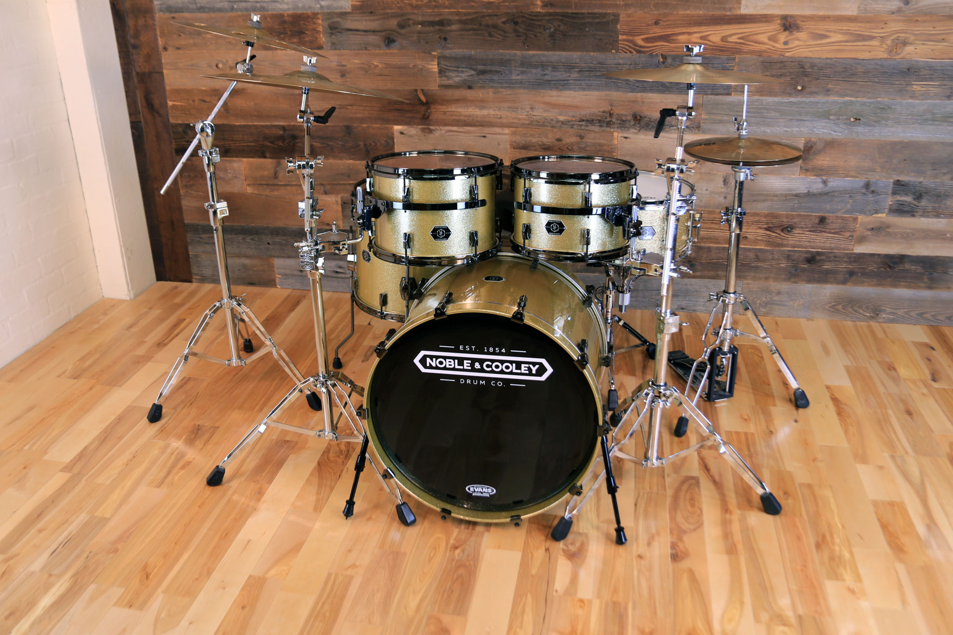 NOBLE-&-COOLEY-HORIZON-SERIES-DRUM-KIT-GOLD-SPARKLE-DRUMAZON_03.jpg