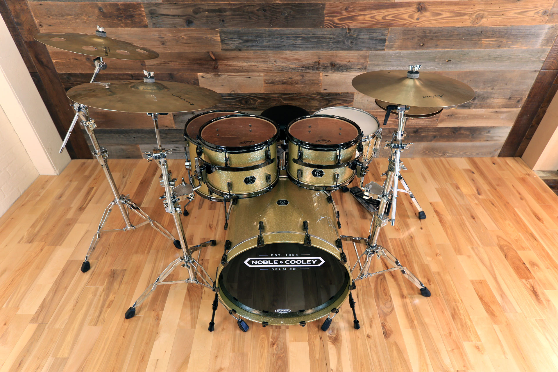 NOBLE-&-COOLEY-HORIZON-SERIES-DRUM-KIT-GOLD-SPARKLE-DRUMAZON_09.jpg