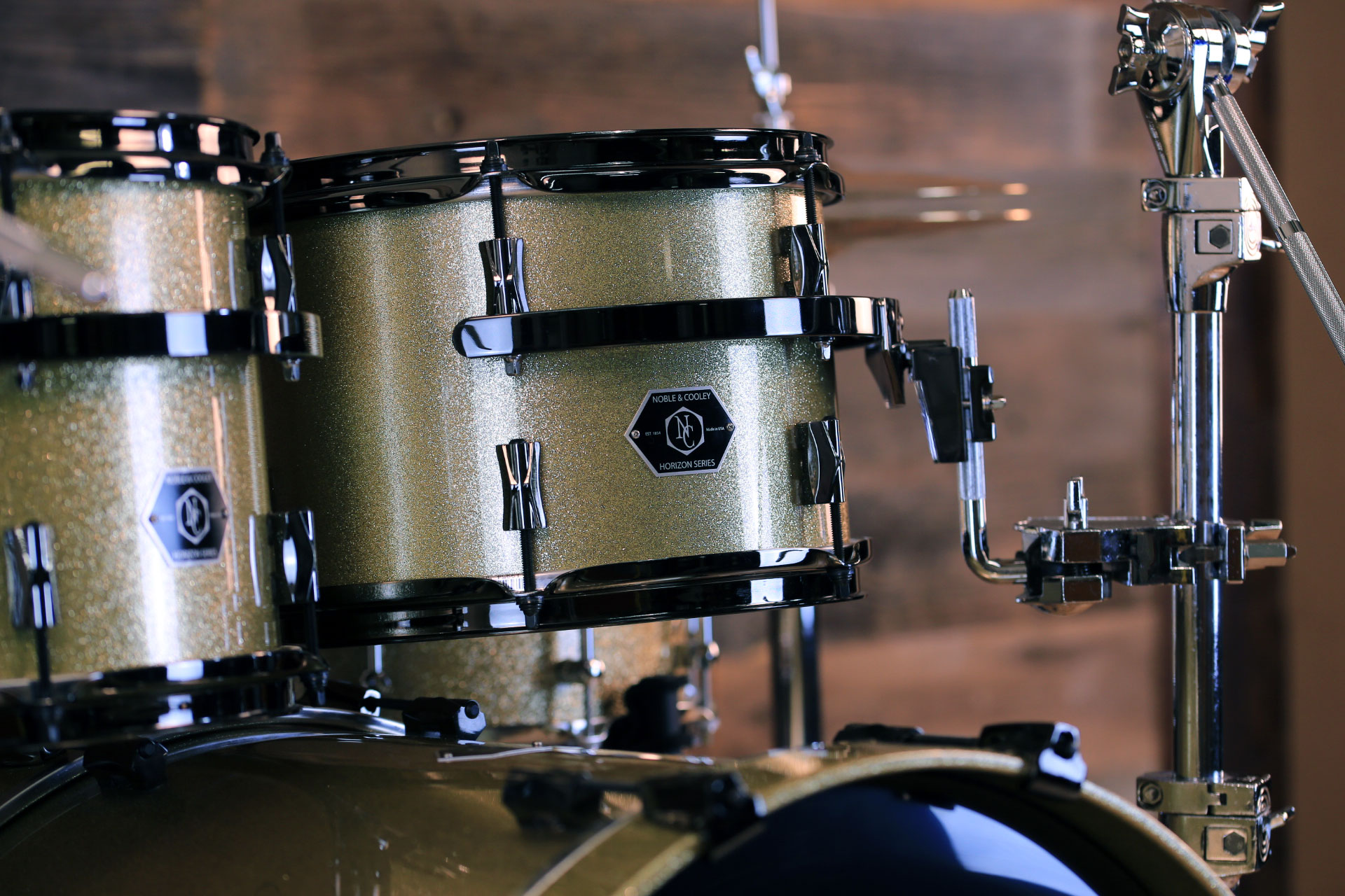 NOBLE-&-COOLEY-HORIZON-SERIES-DRUM-KIT-GOLD-SPARKLE-DRUMAZON_15.jpg