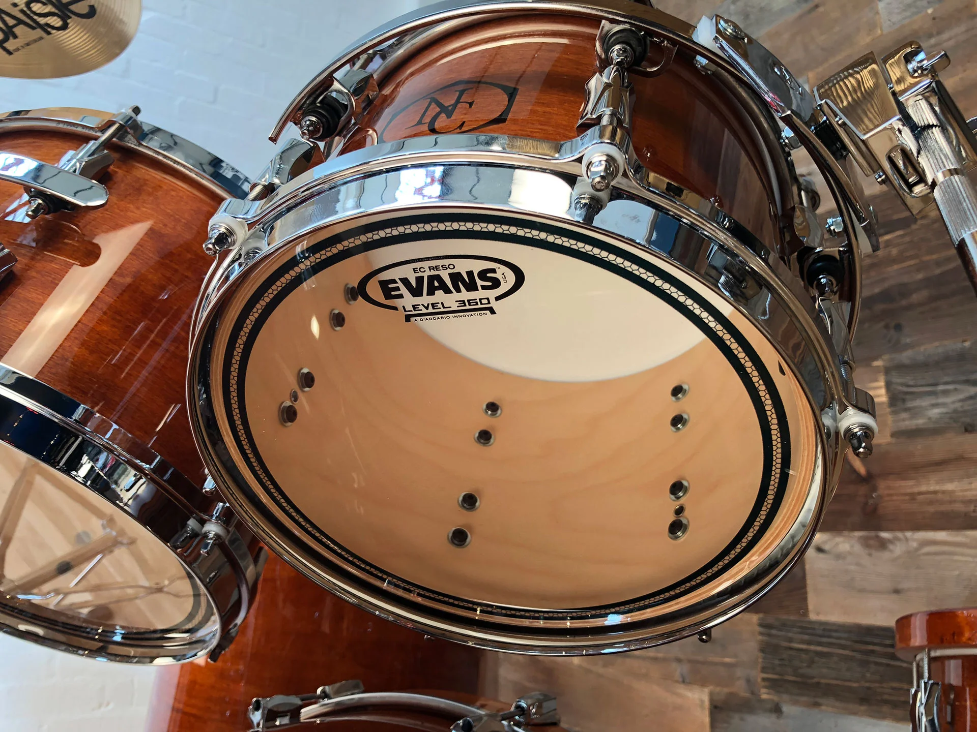 EVANS-LEVEL-360-EC-RESO-DRUM-HEAD-COPYRIGHT-DRUMAZON_02.jpg