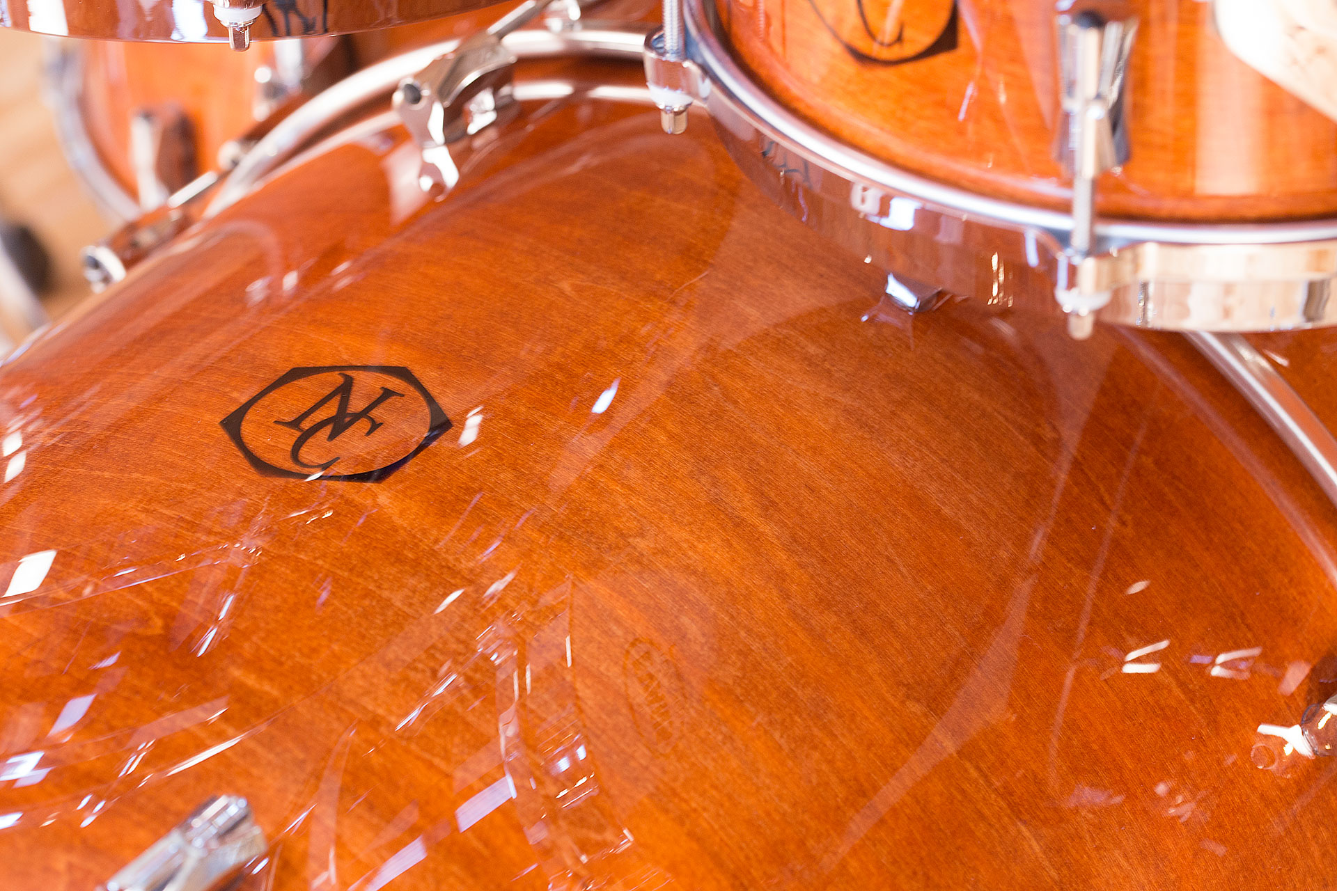 NOBLE-AND-COOLEY-CD-MAPLE-HONEY-MAPLE-WOOD-BURN-LOGO-DRUMAZON_18.jpg