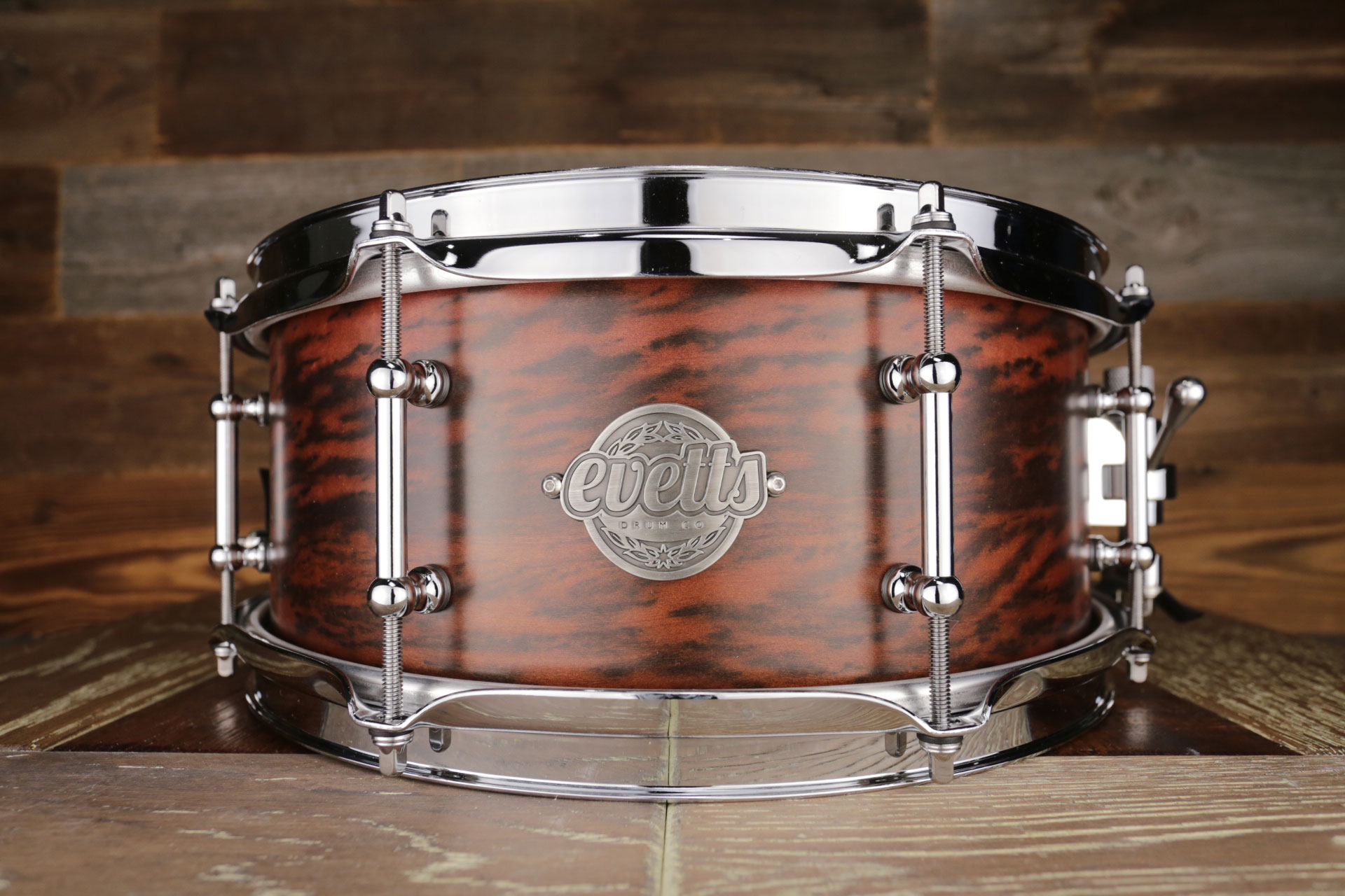 EVETTS-13X5.5-QUEENSLAND-WALNUT-SNARE-DRUM-TIGER-MYRTLE-DRUMAZON_01.jpg