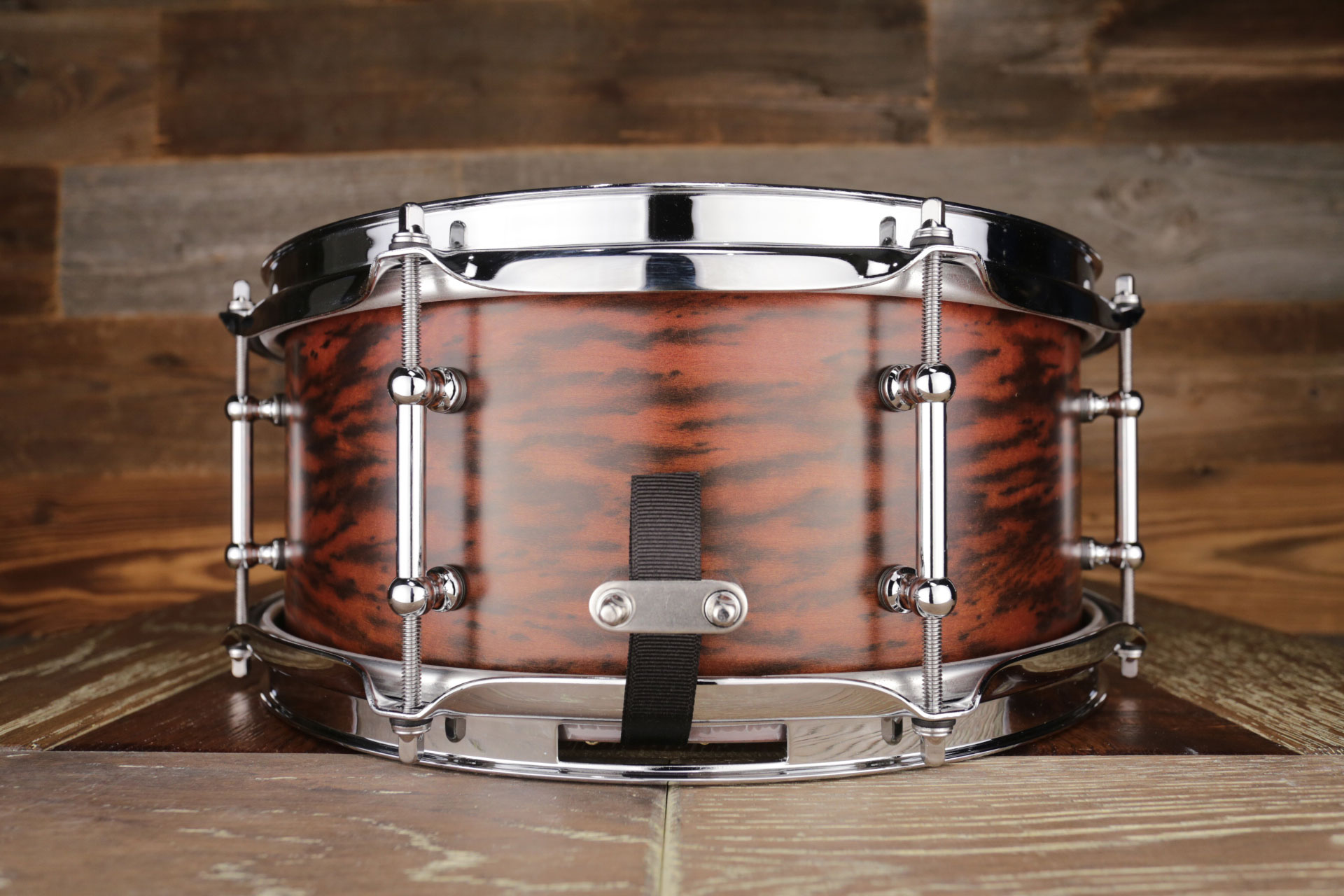 EVETTS-13X5.5-QUEENSLAND-WALNUT-SNARE-DRUM-TIGER-MYRTLE-DRUMAZON_03.jpg