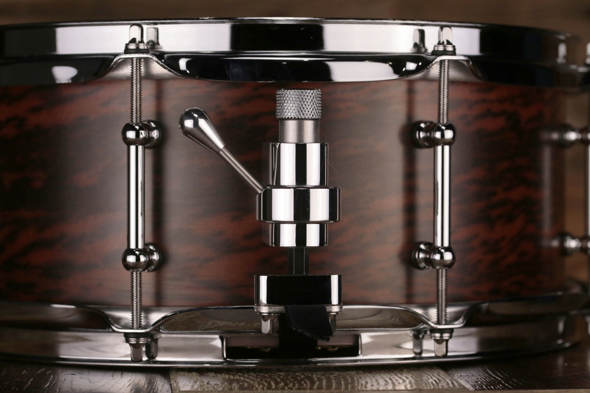 EVETTS-13X5.5-QUEENSLAND-WALNUT-SNARE-DRUM-TIGER-MYRTLE-DRUMAZON_09.jpg