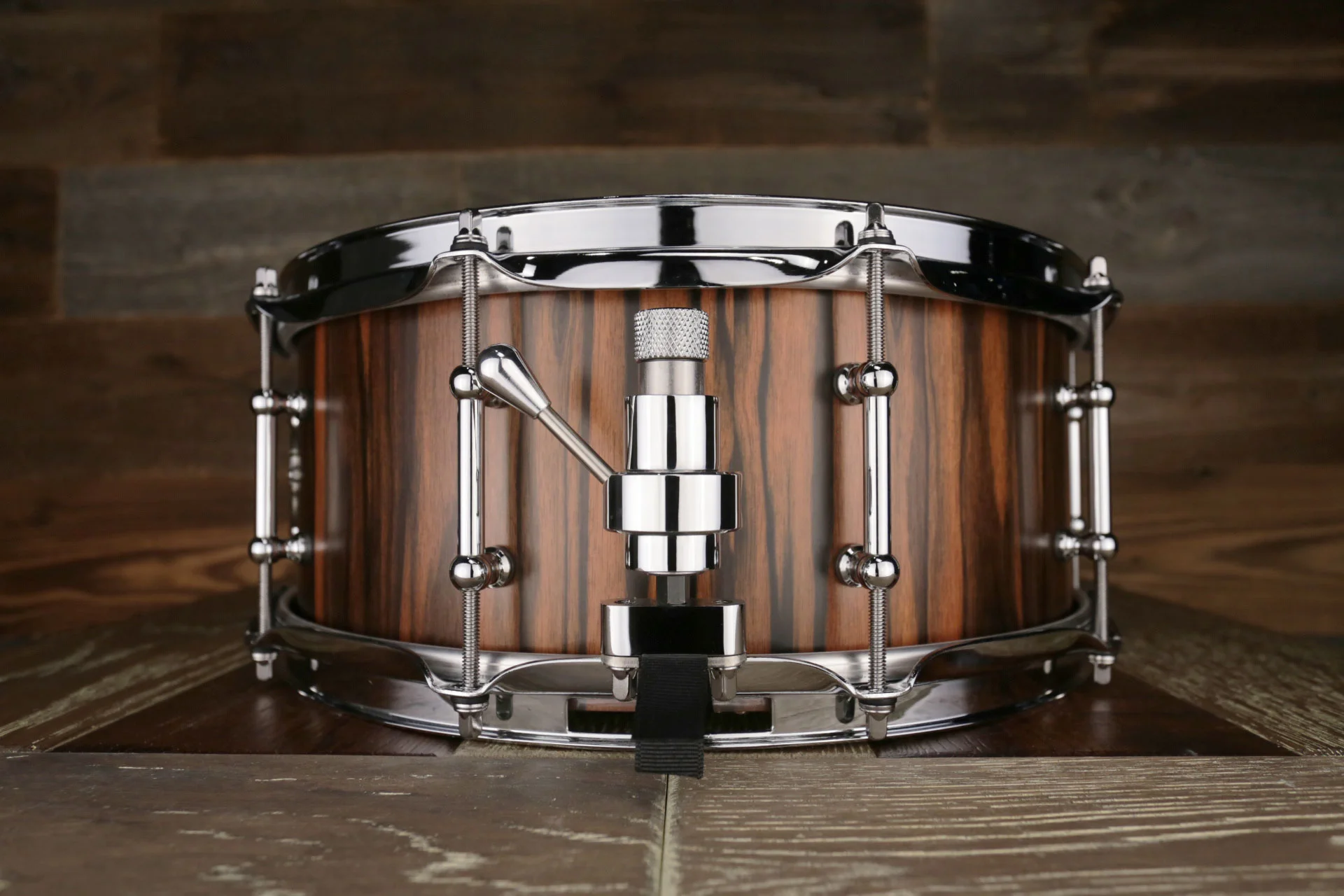 EVETTS-14X5.75-SPOTTED-GUM-SNARE-DRUM-EBONY-MACASSAR-DRUMAZON_05.jpg