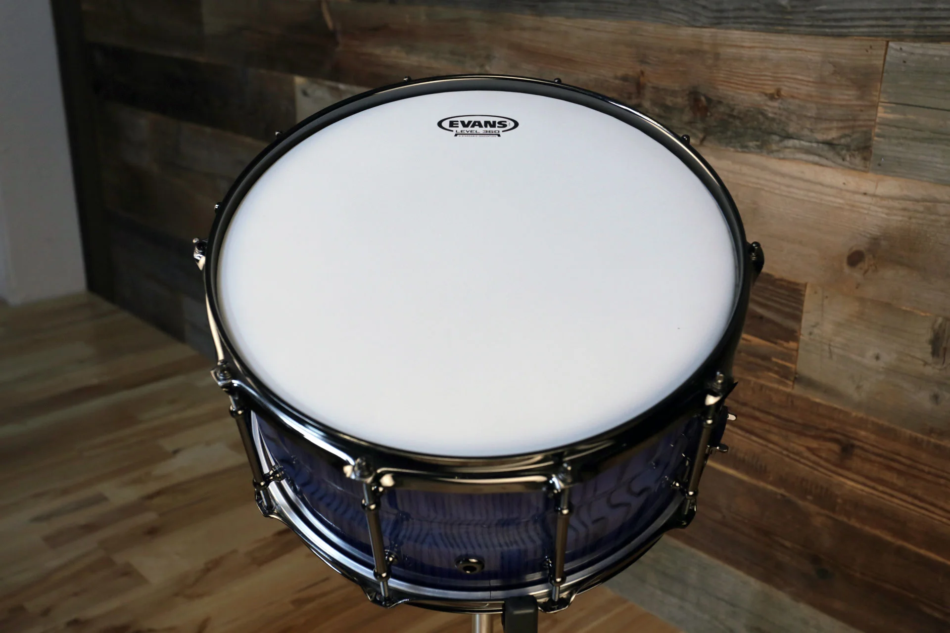 EVANS-LEVEL-360-POWER-CENTER-REVERSE-DOT-SNARE-DRUM-HEAD-COPYRIGHT-DRUMAZON_03.jpg