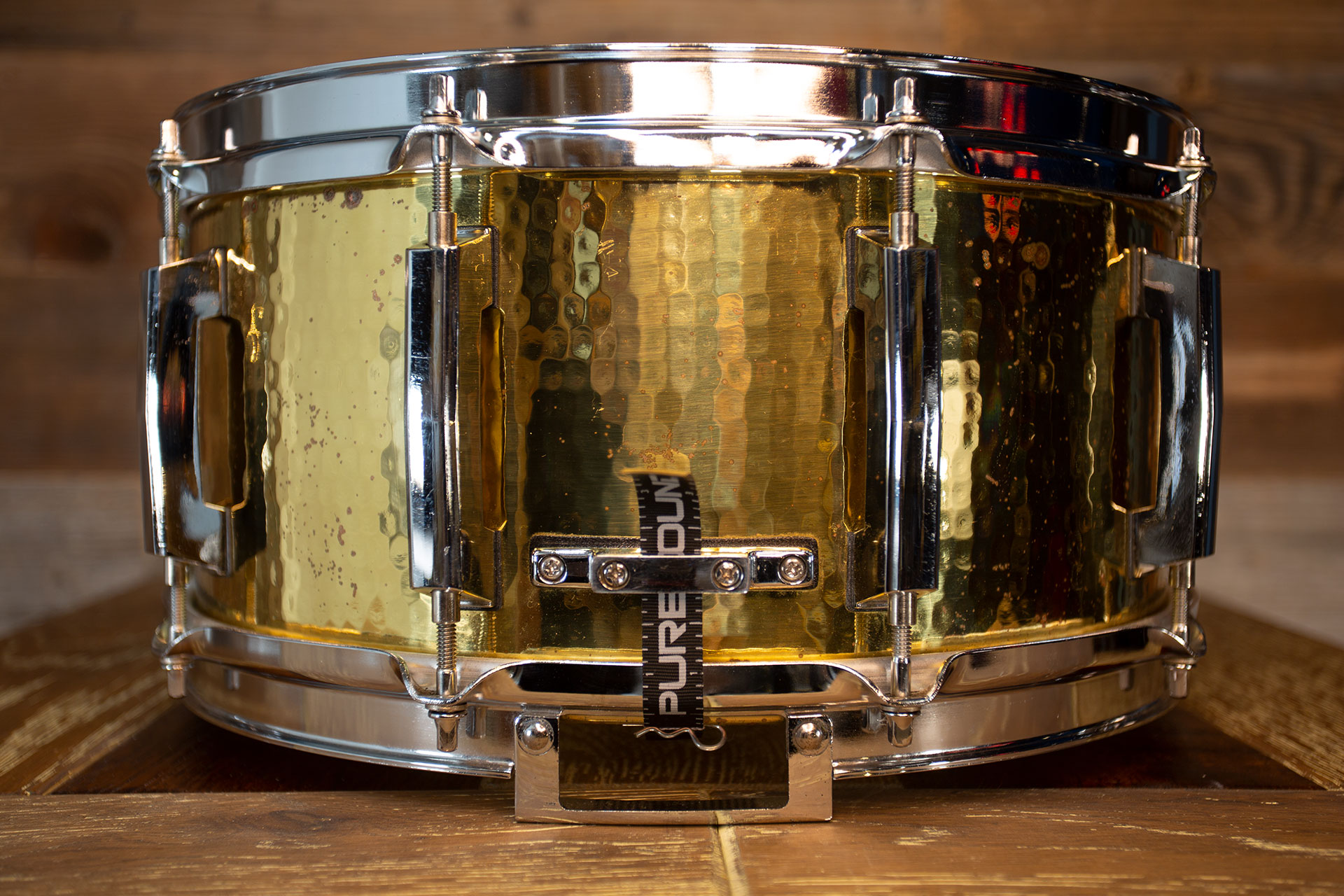 PEARL-CUSTOM-CLASSIC-HAMMERED-BRASS-14X6.5-SNARE-DRUM-DRUMAZON_04.jpg