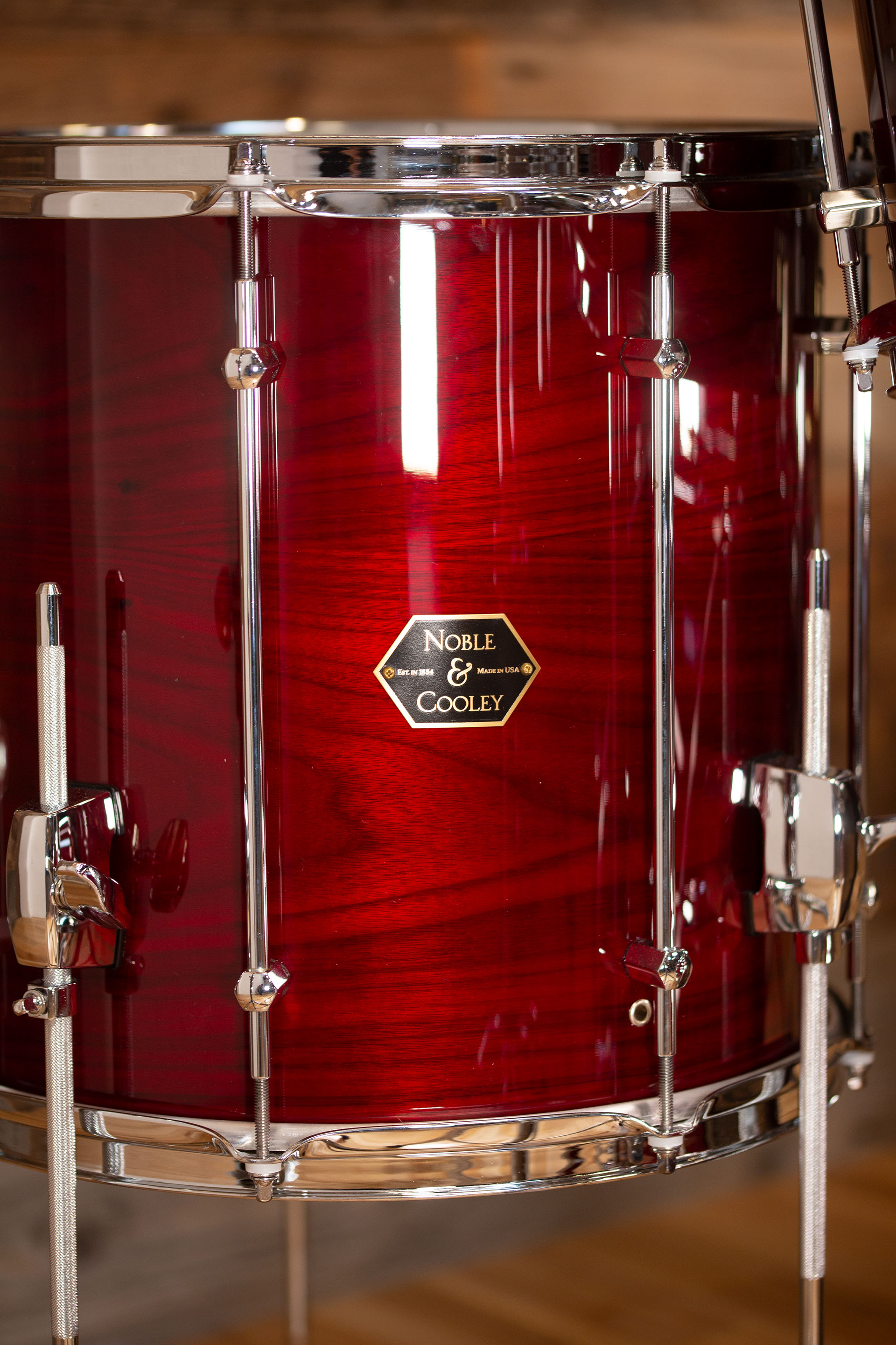 NOBLE-AND-COOLEY-WALNUT-TRANSLUCENT-CHERRY-RED-DRUMAZON_18.jpg