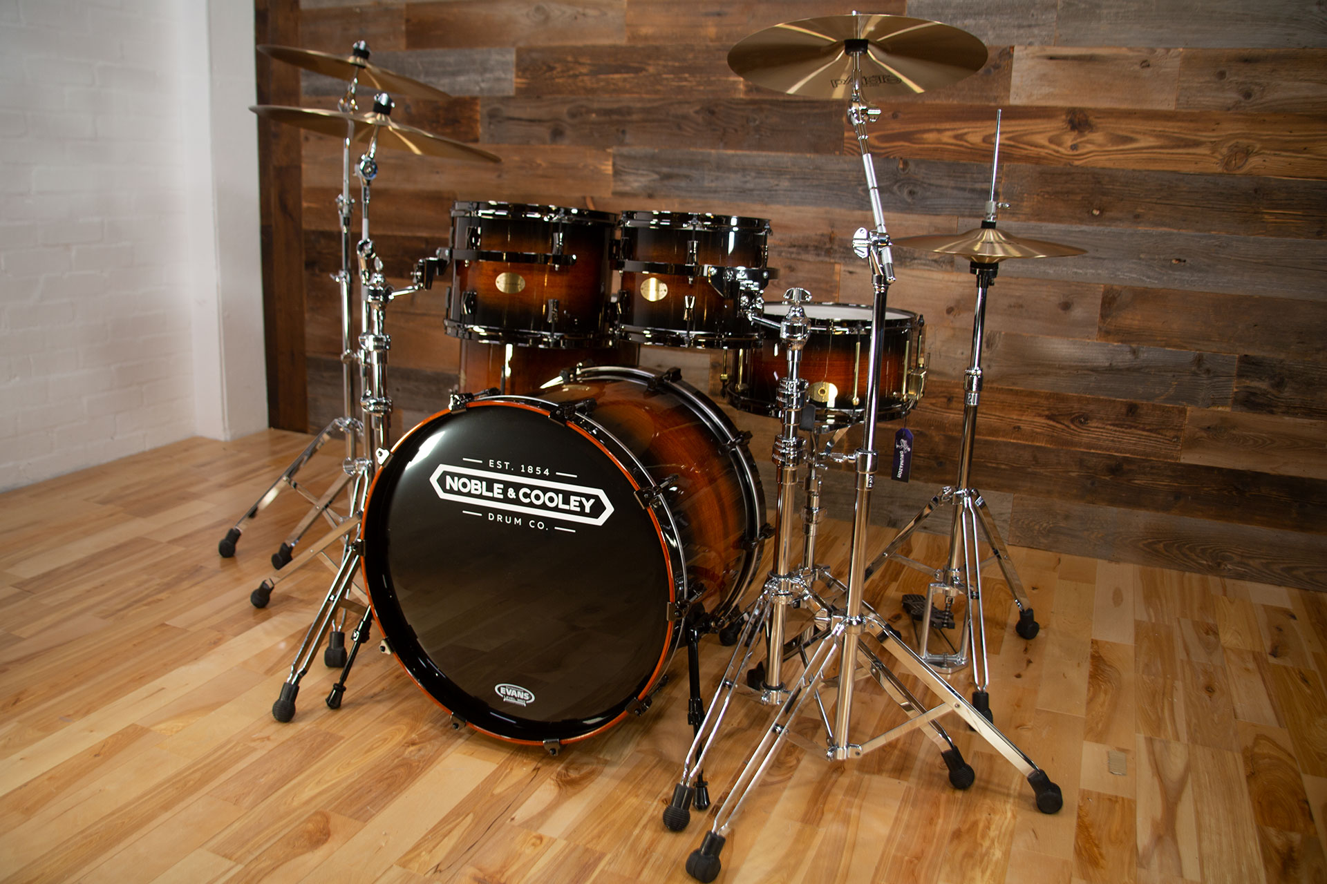 NOBLE-&-COOLEY-CD-MAPLE-KIT-HONEY-MAPLE-BLACK-BURST-DRUMAZON_02.jpg