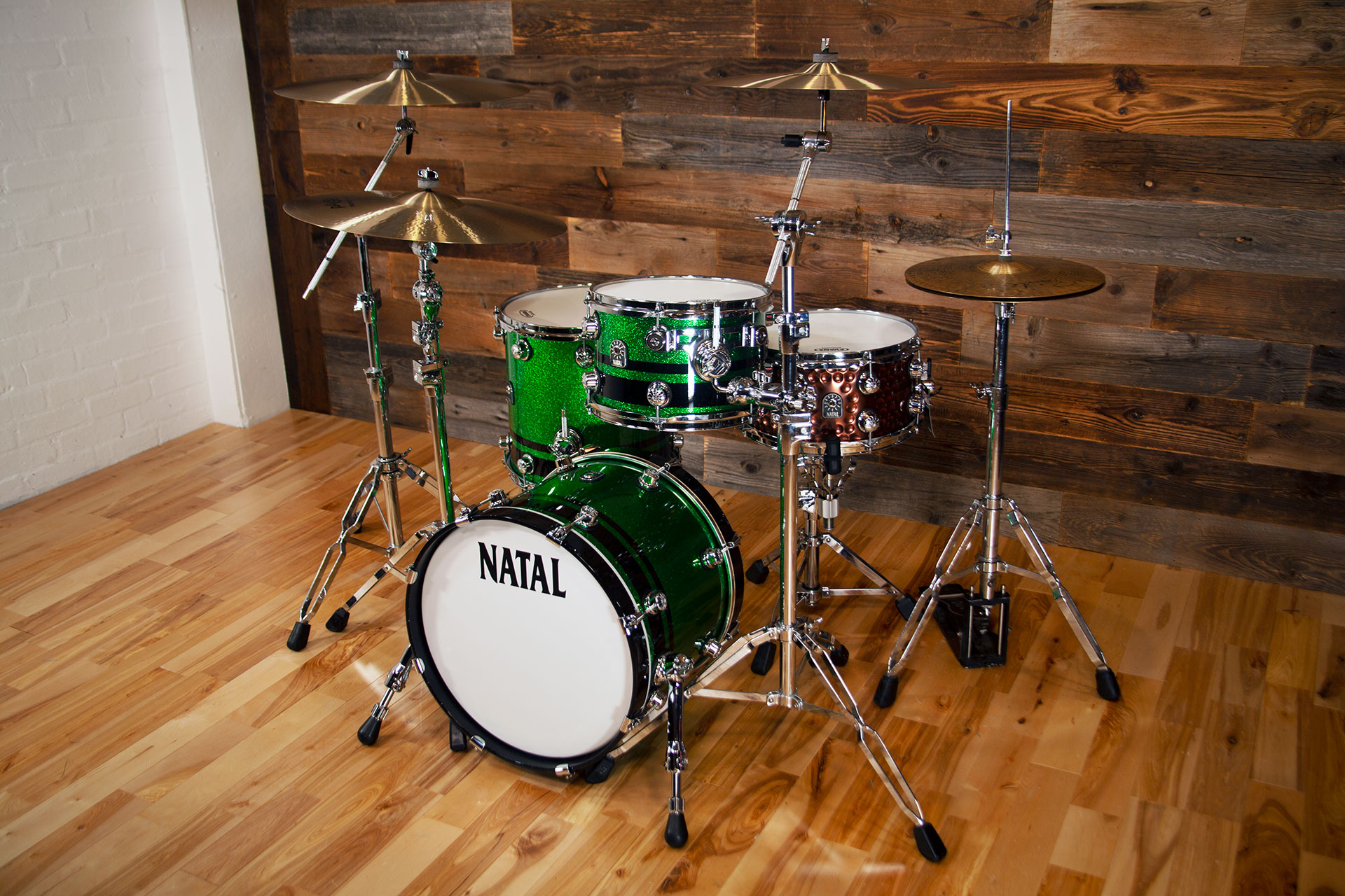 NATAL-CAFE-RACER-TRADITIONAL-JAZZ-TJ-GREEN-SPARKLE-WITH-BLACK-SPARKLE-DOUBLE-SPLIT-DRUMAZON_03.jpg