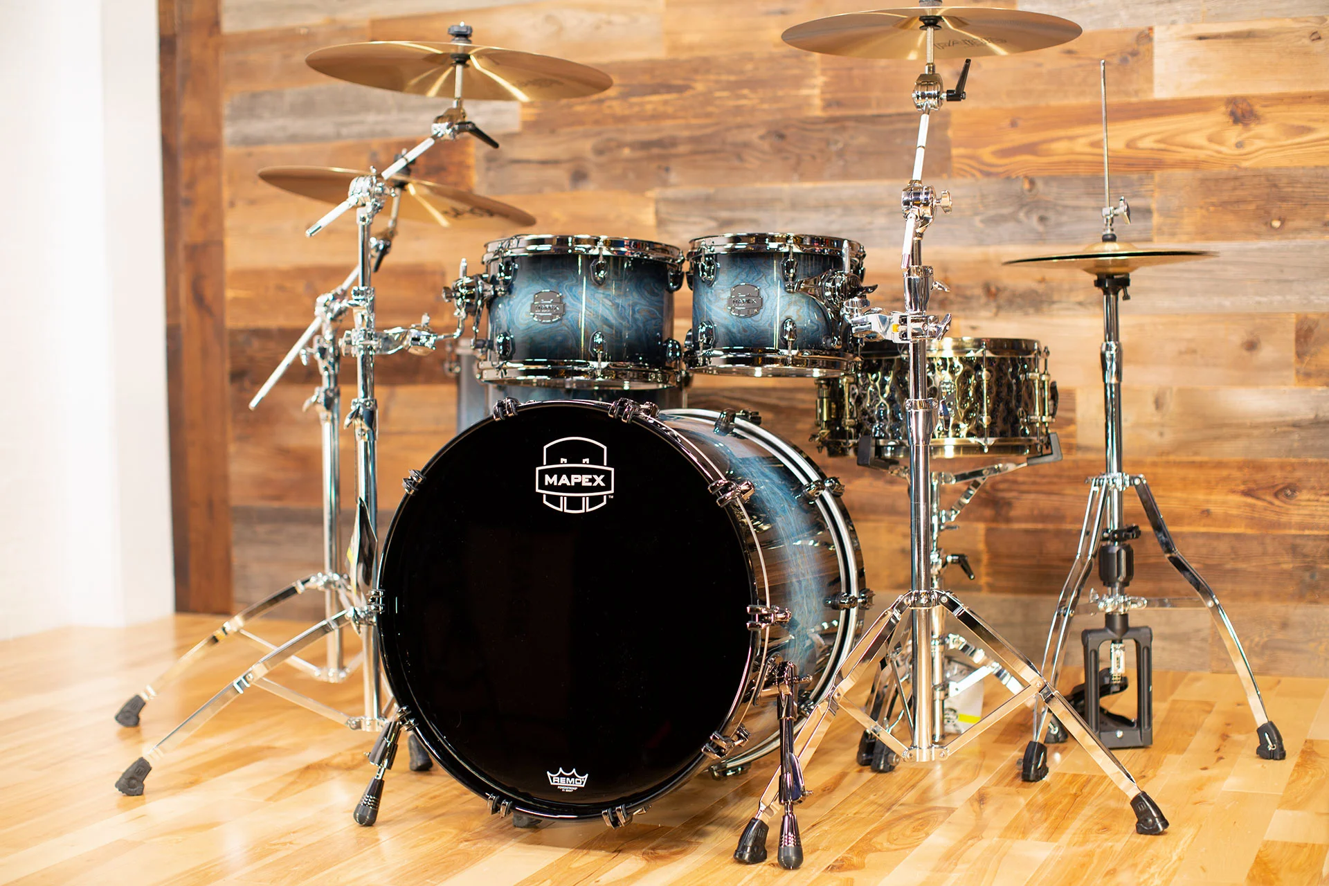 MAPEX-SATURN-V-EXOTIC-SOUND-WAVE-TWIN-DEEP-WATER-MAPLE-BURL-DRUMAZON_13.jpg