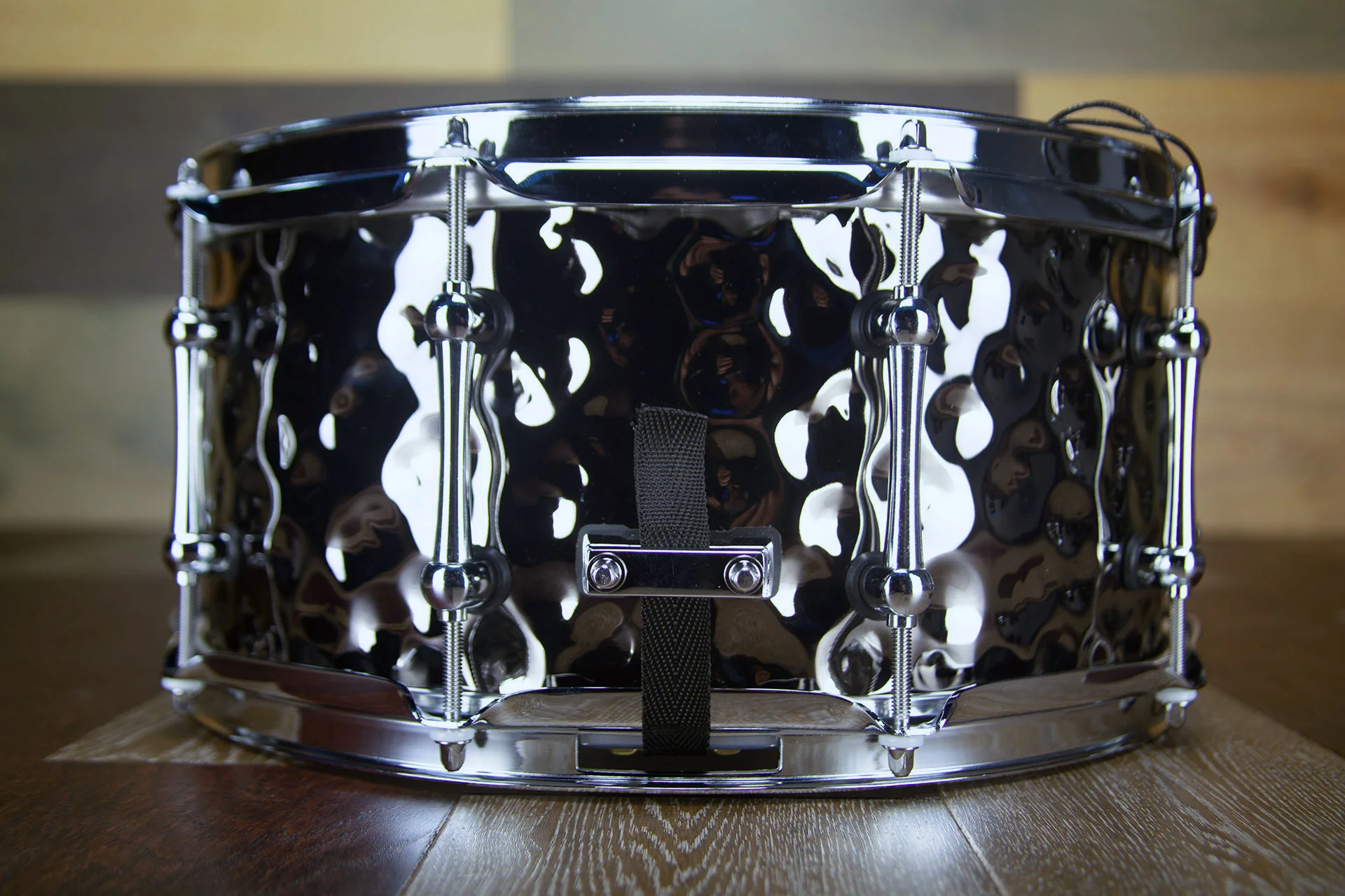 MAPEX-ARMORY-14X6.5-HAMMERED-STEEL-DAISY-CUTTER-SNARE-DRUM-DRUMAZON_05.jpg