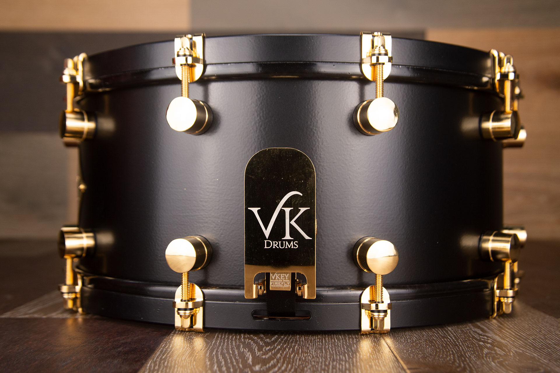 VK-VAN-KLEEF-14X6.5-TITANIUM-SNARE-DRUM-GOLD-HARDWARE-DRUMAZON_02.jpg