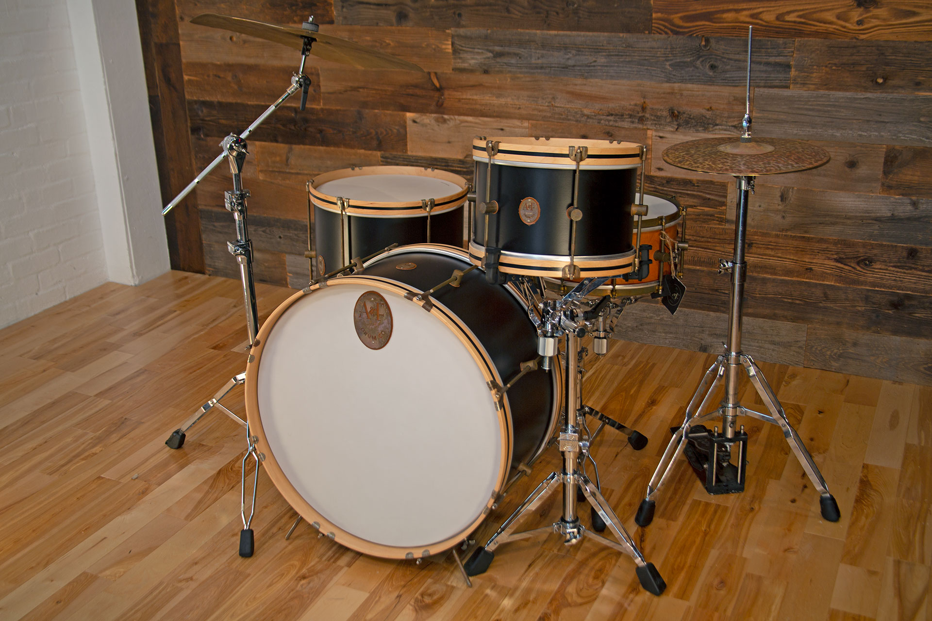 A&F-DRUM-CO-ANTOUN-AND-FAMILY-BLACK-FIELD-DRUM-KIT-DRUMAZON_03.jpg