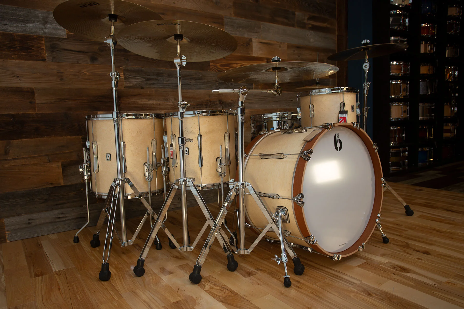 BRITISH-DRUM-CO-BDC-LOUNGE-SERIES-4-PIECE-DRUM-KIT-WILTSHIRE-WHITE-DRUMAZON_04.jpg