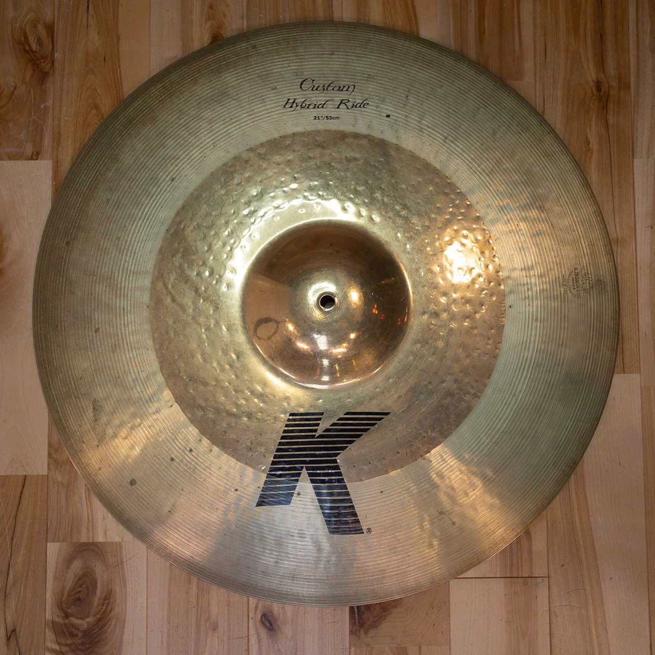 ZILDJIAN-21-K-CUSTOM-HYBRID-RIDE-CYMBAL-PRELOVED-DRUMAZON_01.jpg