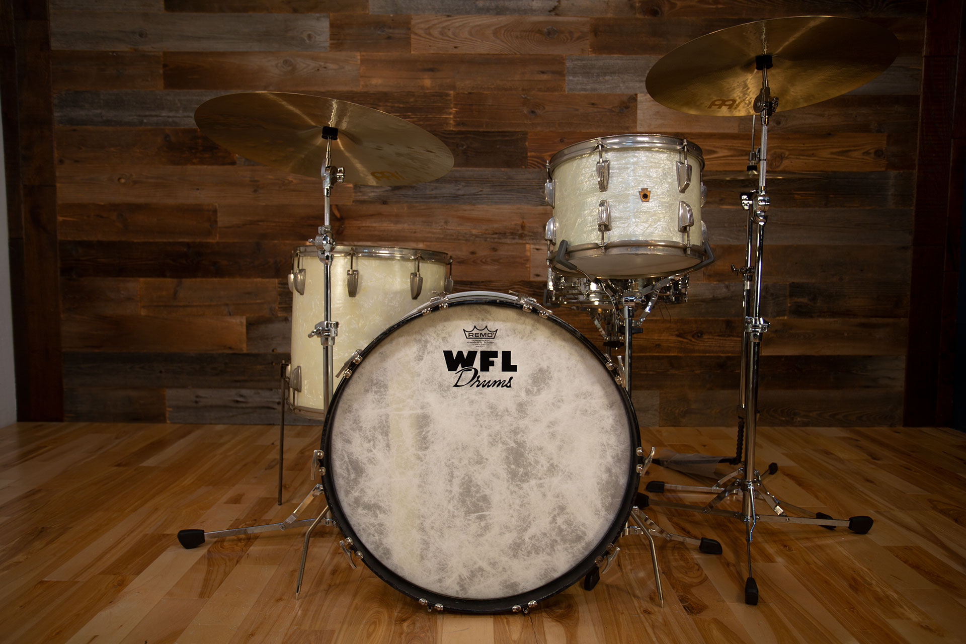 WFL-LUDWIG-1958-DRUM-KIT-WHITE-MARINE-PEARL-DRUMAZON_01.jpg