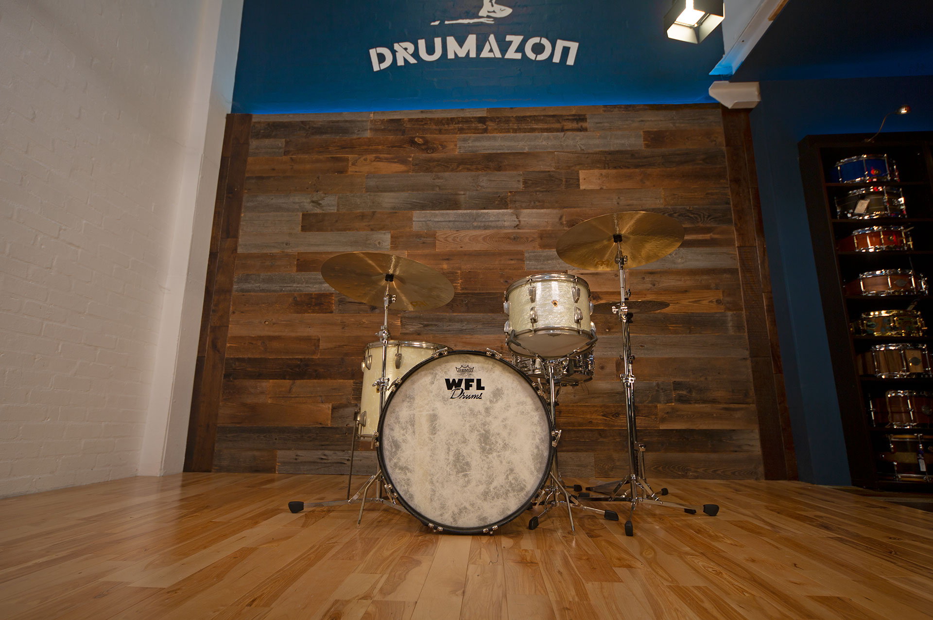 WFL-LUDWIG-1958-DRUM-KIT-WHITE-MARINE-PEARL-DRUMAZON_07.jpg