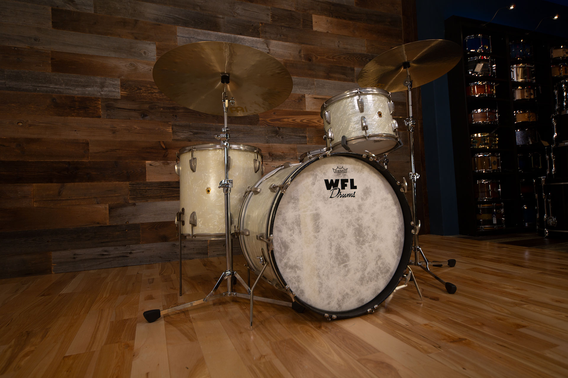 WFL-LUDWIG-1958-DRUM-KIT-WHITE-MARINE-PEARL-DRUMAZON_08.jpg