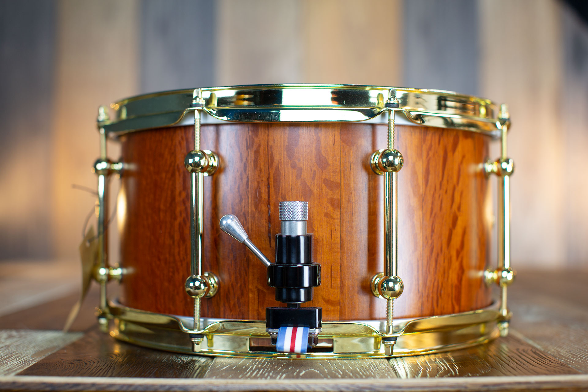 SIA-13X7-SHEOAK-SOLID-STAVE-SHELL-SNARE-DRUM-BRASS-HARDWARE-DRUMAZON_03.jpg