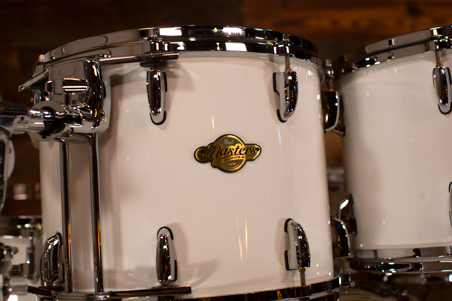 PEARL-MASTERS-PREMIUM-CUSTOM-SPEC-4-PLY-MAPLE-SHELL-ARCTIC-WHITE-LACQUER-DRUMAZON_16.jpg