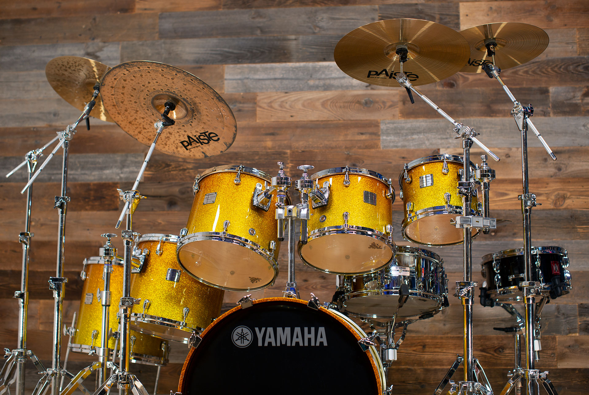 YAMAHA-ABSOLUTE-MAPLE-NOUVEAU-6-PIECE-DRUM-KIT-YELLOW-SPARKLE-FADE-DRUMAZON_14.jpg