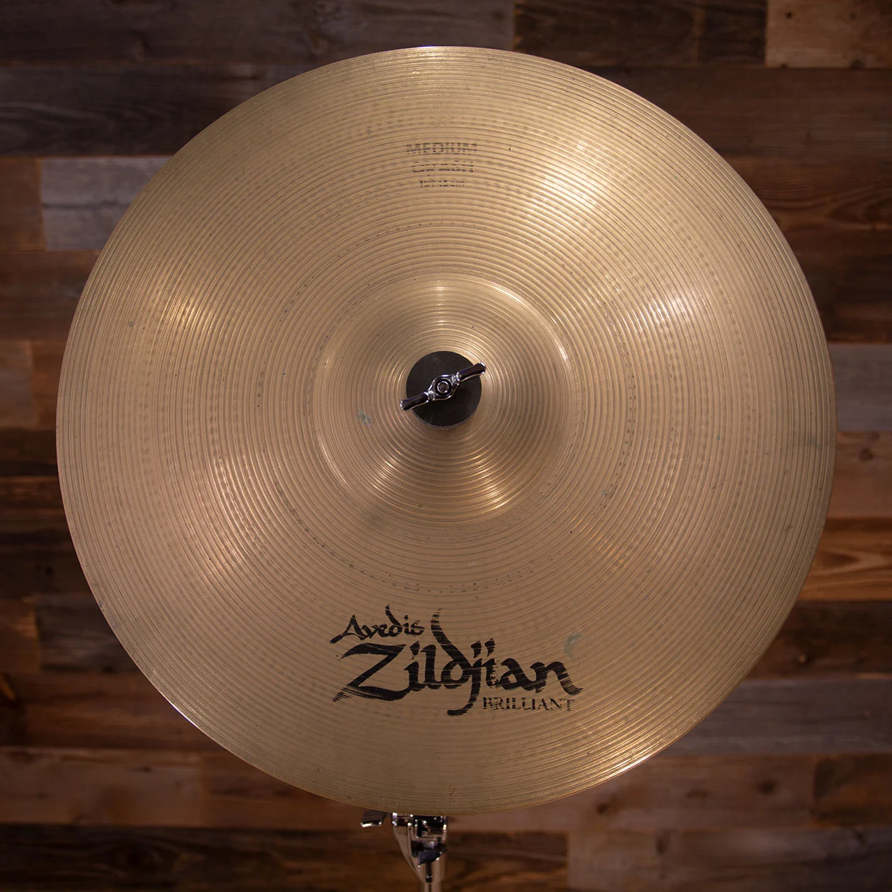 ZILDJIAN-18-AVEDIS-MEDIUM-CRASH-BRILLIANT-DRUMAZON_01.jpg