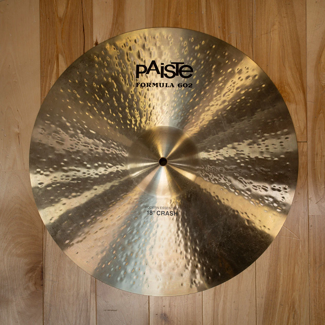 PAISTE-18-FORMULA-602-MODERN-ESSENTIALS-CRASH-PRE-LOVED-DRUMAZON_01.jpg