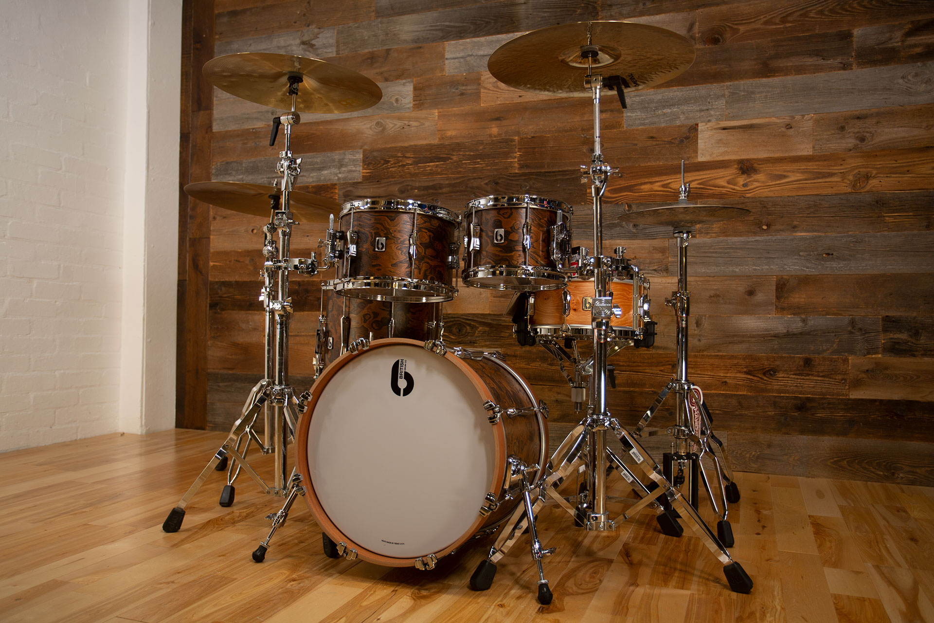BRITISH-DRUM-CO-BDC-LOUNGE-SERIES-4-PIECE-DRUM-KIT-WINDSOR-DARK-DRUMAZON_02.jpg