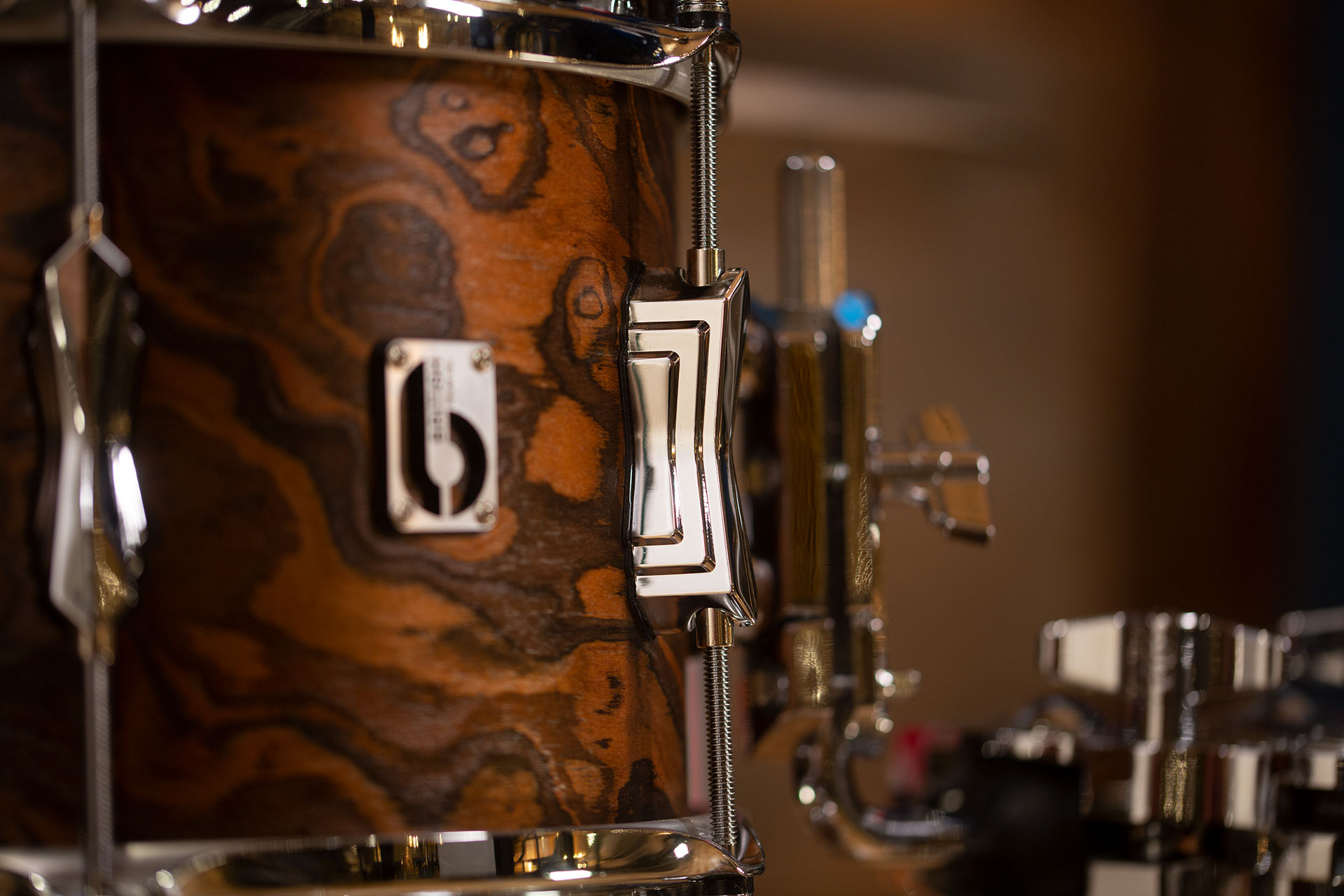 BRITISH-DRUM-CO-BDC-LOUNGE-SERIES-4-PIECE-DRUM-KIT-WINDSOR-DARK-DRUMAZON_16.jpg
