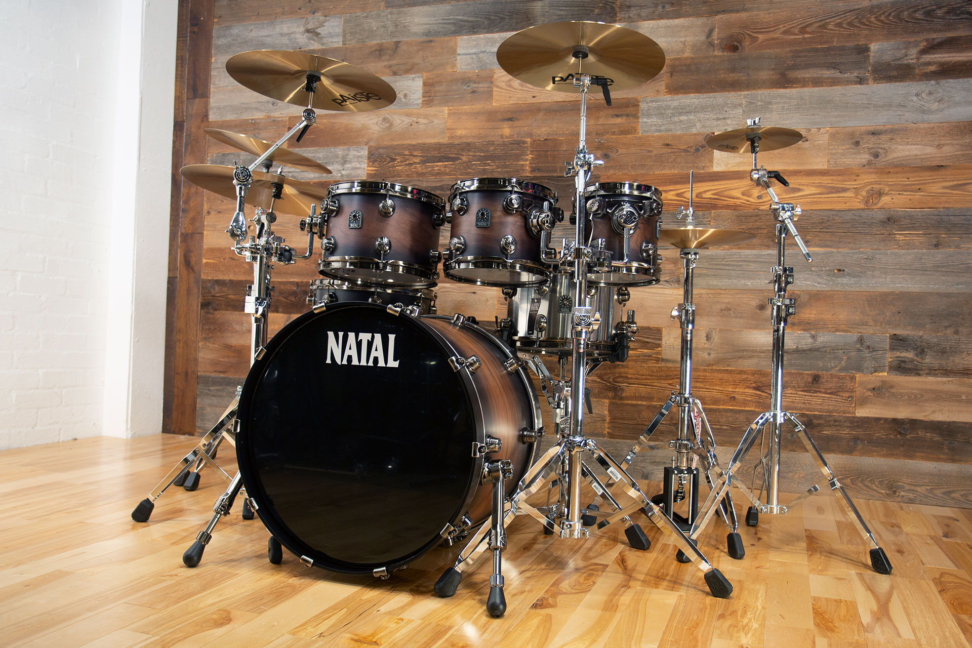 NATAL-ORIGINALS-WALNUT-6-PIECE-DRUM-KIT-VINTAGE-BURST-DRUMAZON_02.jpg