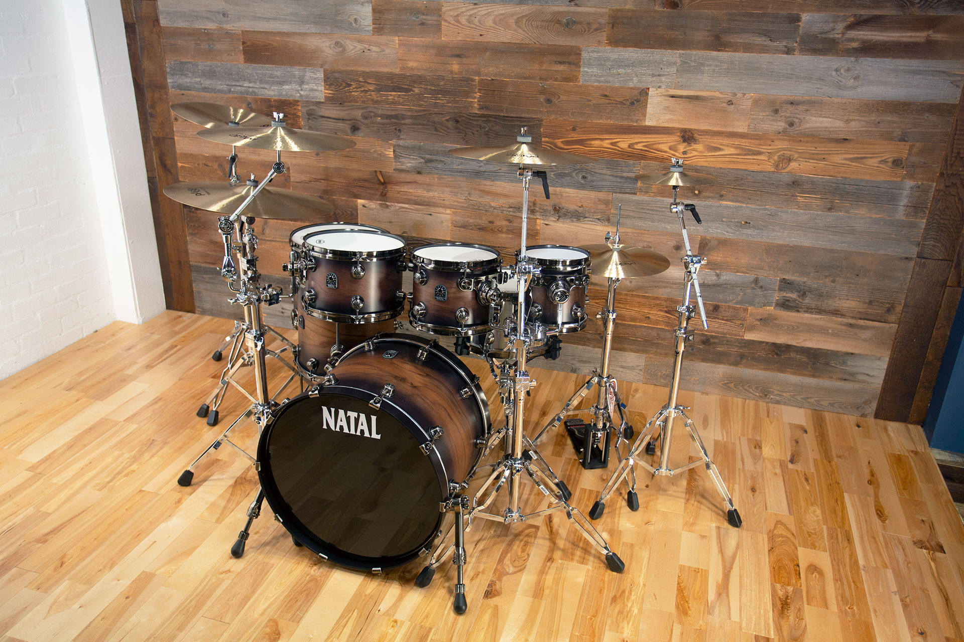 NATAL-ORIGINALS-WALNUT-6-PIECE-DRUM-KIT-VINTAGE-BURST-DRUMAZON_04.jpg