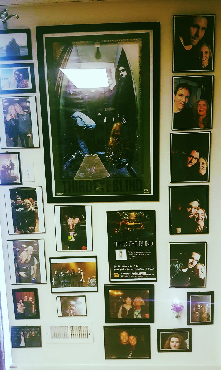 Third Eye Blind Wall of Fame, Donna Smits Home