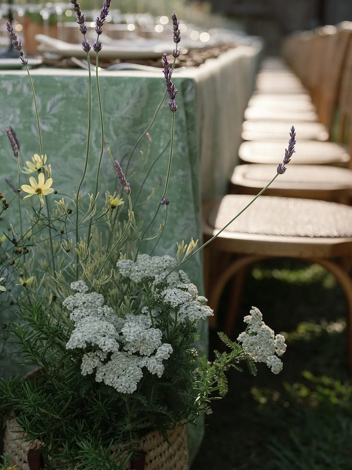 An herb filled dinner in the chef&rsquo;s garden, perfectly matched for this summertime feast. 

Planning and Design @emilycoyneevents 
@jennyquicksall @dawnranch