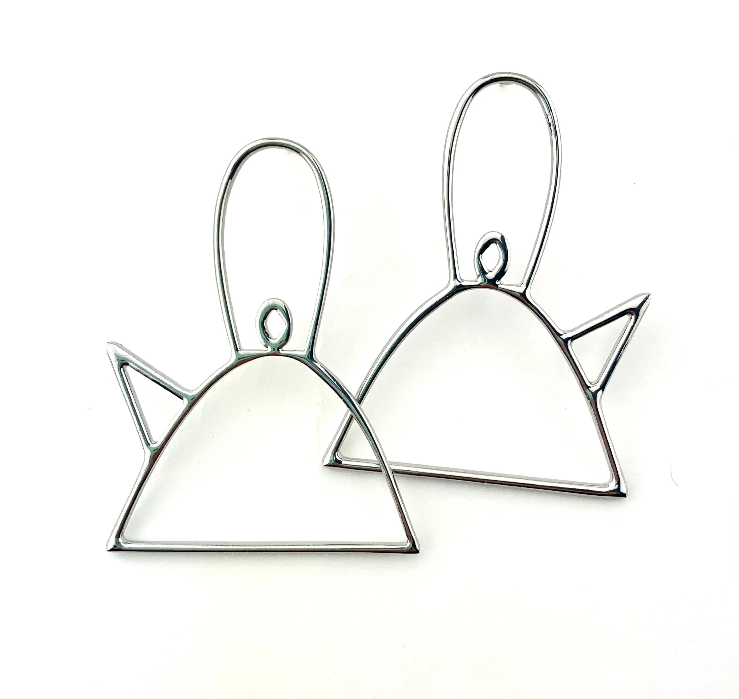 4DA520B3-61C4-4C6C-AE64-38EF0946C54A