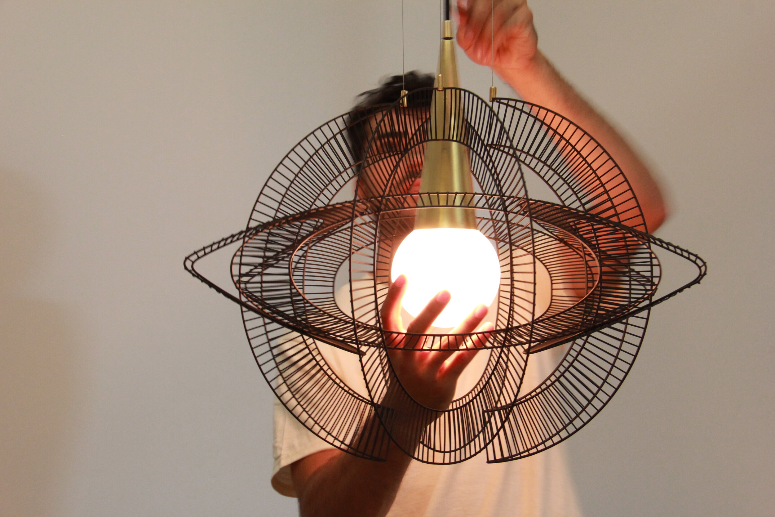 Olas_Sphera_black_brass_luminaire_design_lampe_lamp_studio-botte_artisan.JPG