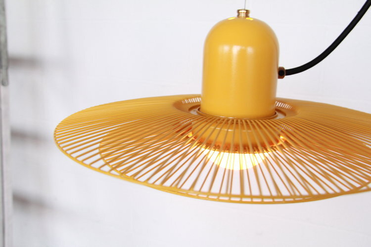 Flitt_yellow_lamp_lampe_Design_upcycle_studio-botte_003.jpg