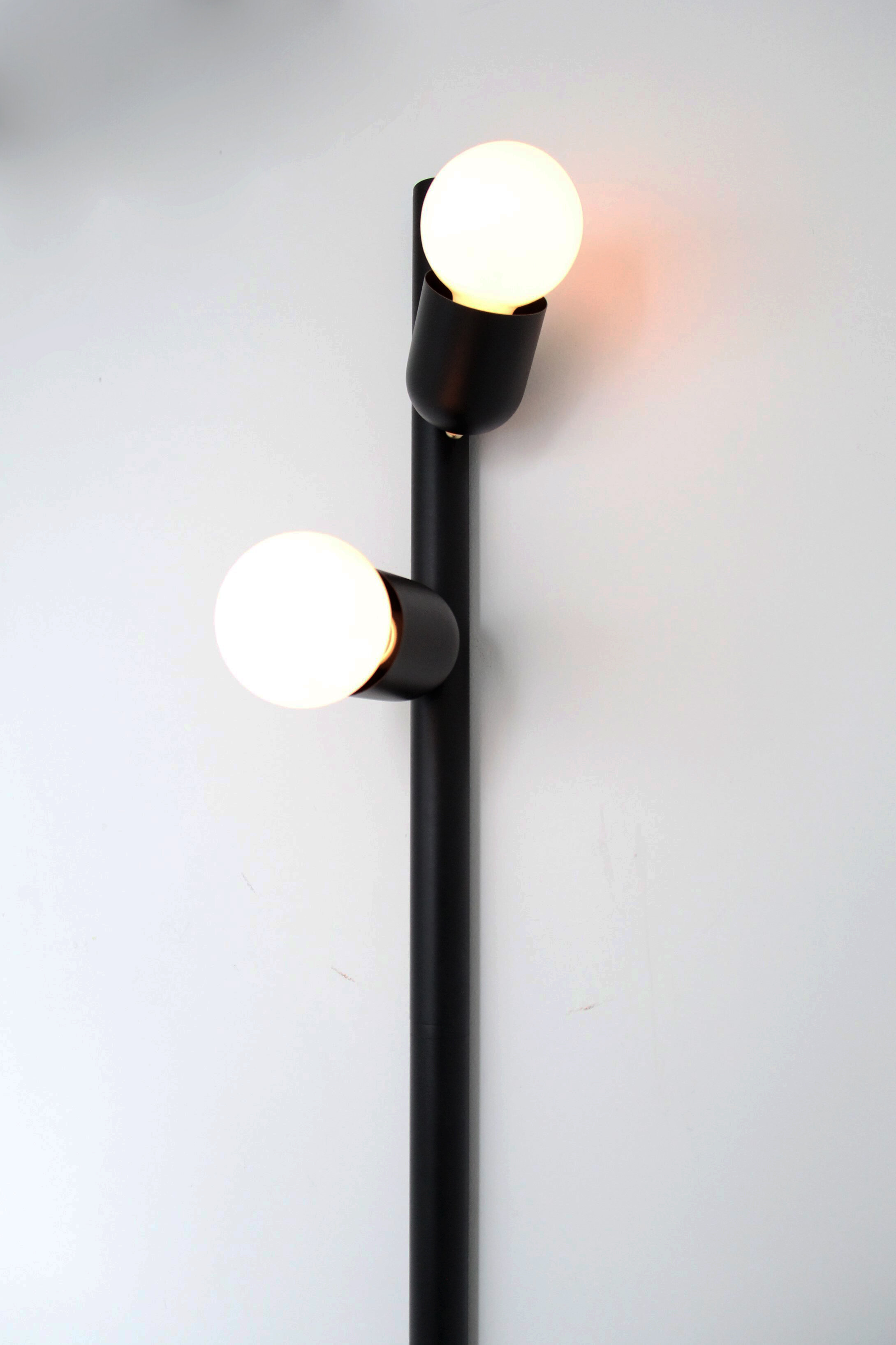 studio-botte_Gotas palo wall lamp_010.jpg