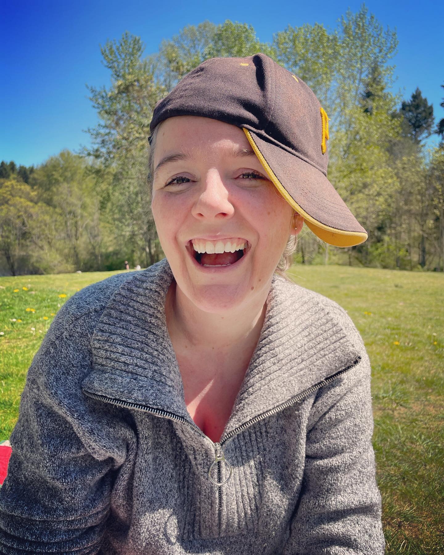 Happy Earth Day*! Go outside? It&rsquo;s me and this hat vs the sun. 🙋&zwj;♀️🧢☀️

*Every 👏 day 👏is 👏Earth👏 Day 
&bull;
&bull;
&bull;
#earthday #earthday2021 #earthdayeveryday #outside #outsideisfree #pnw #seattle #pacificnorthwest