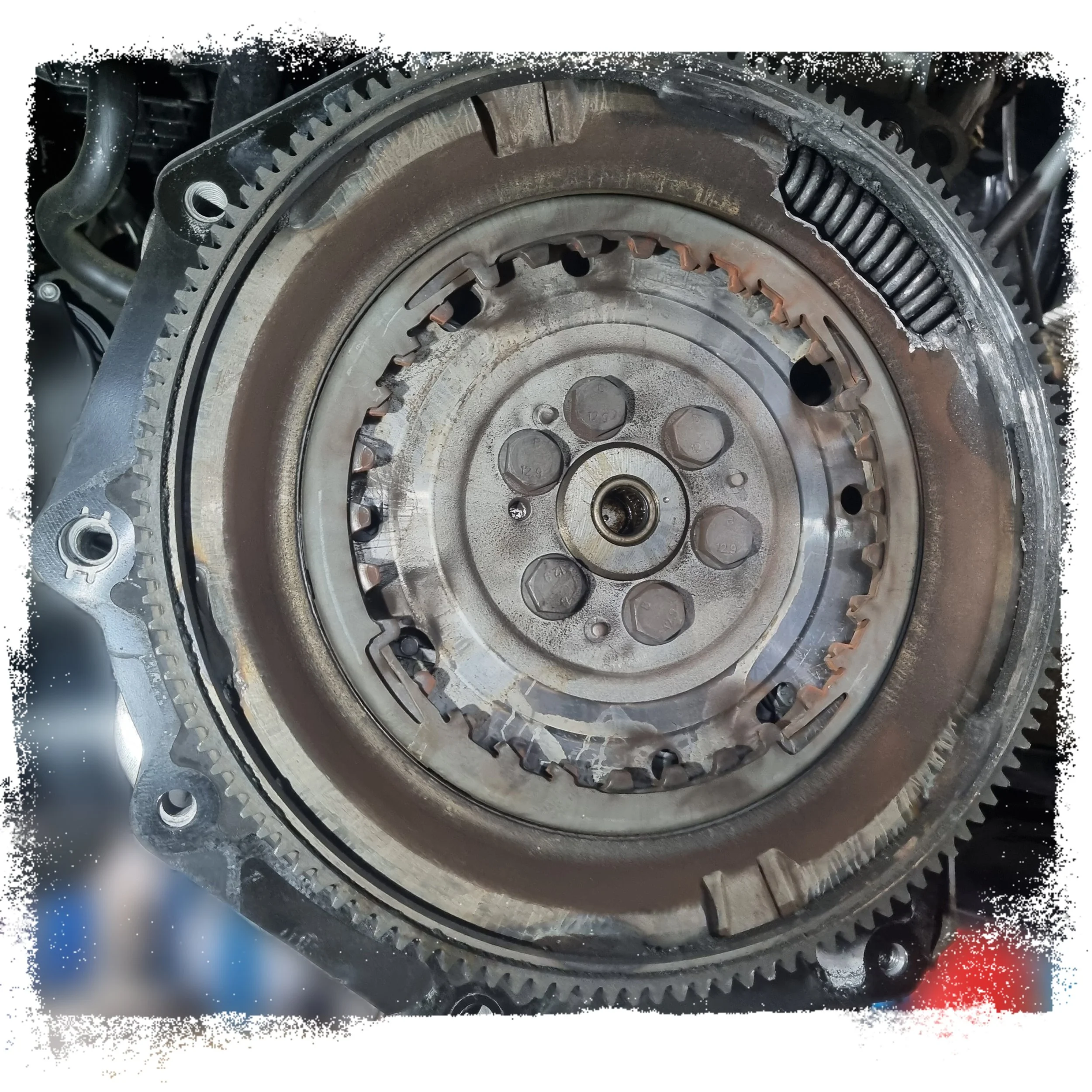 Volkswagen Audi DQ200 0AM Failed Dual Mass Flywheel DMF