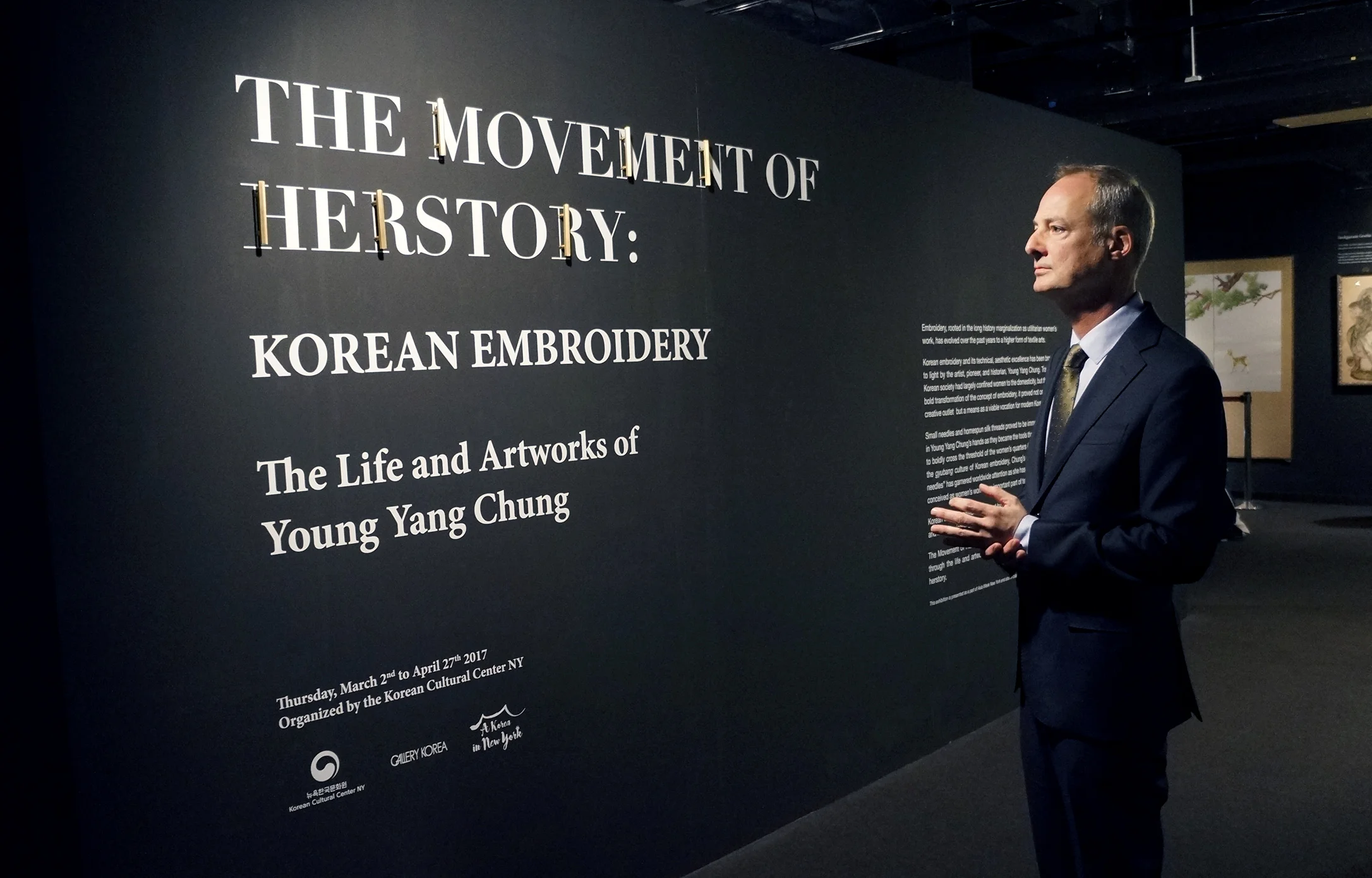 Lee Talbot- A Korean Painter With Needles Young Yang Chung And The Art Of Korean Embroidery - 0317