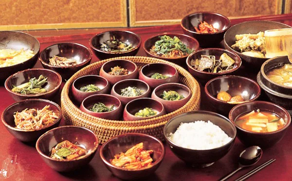Cooking Korea: The Taste of Korea in the Past, Present, and Future