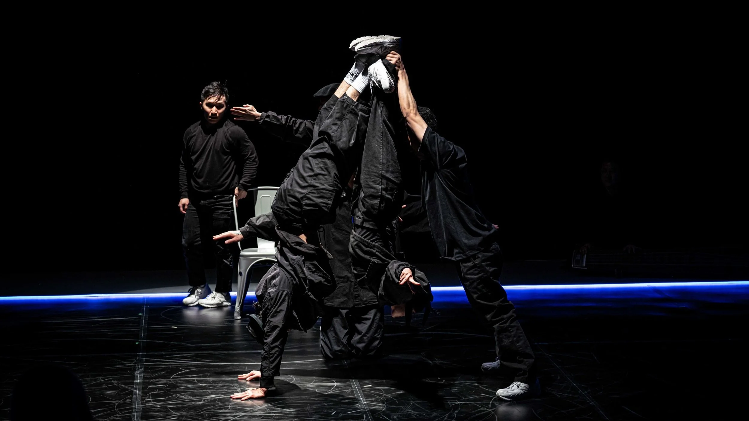 MERRY-GO-ROUND (North American Premiere)