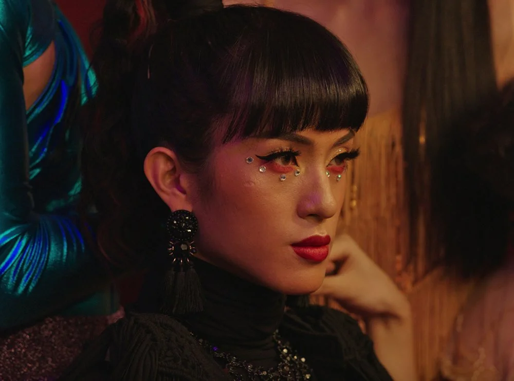Peafowl_press still_01.jpg