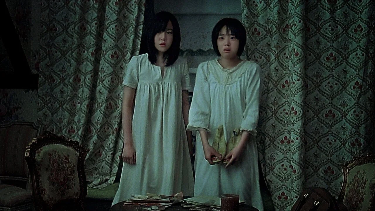 장화홍련 A Tale of Two Sisters_스틸컷2.jpg