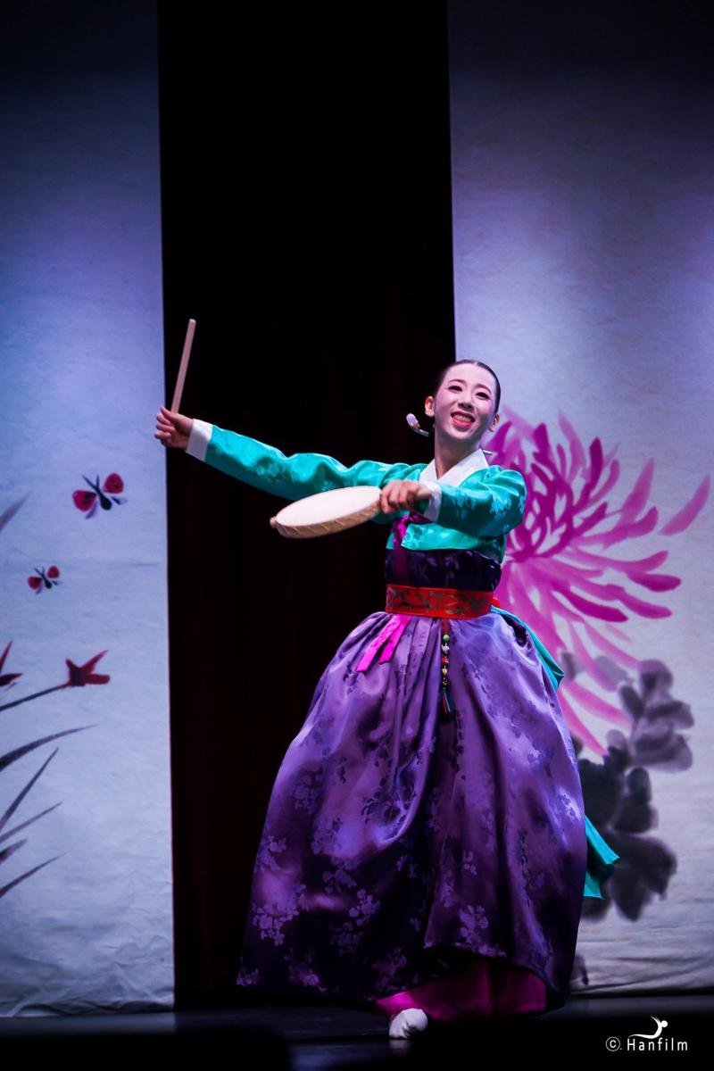Moving into the Future featuring Korean Traditional Dance of