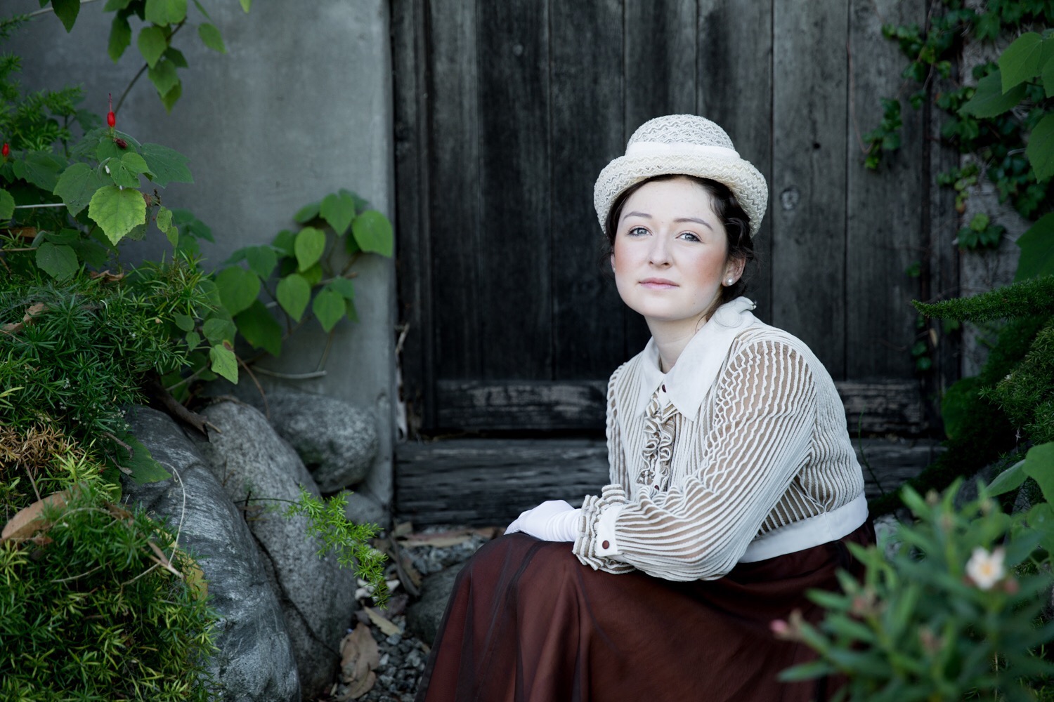 Photoshoot with Pavlina Popovska going back to 1910.